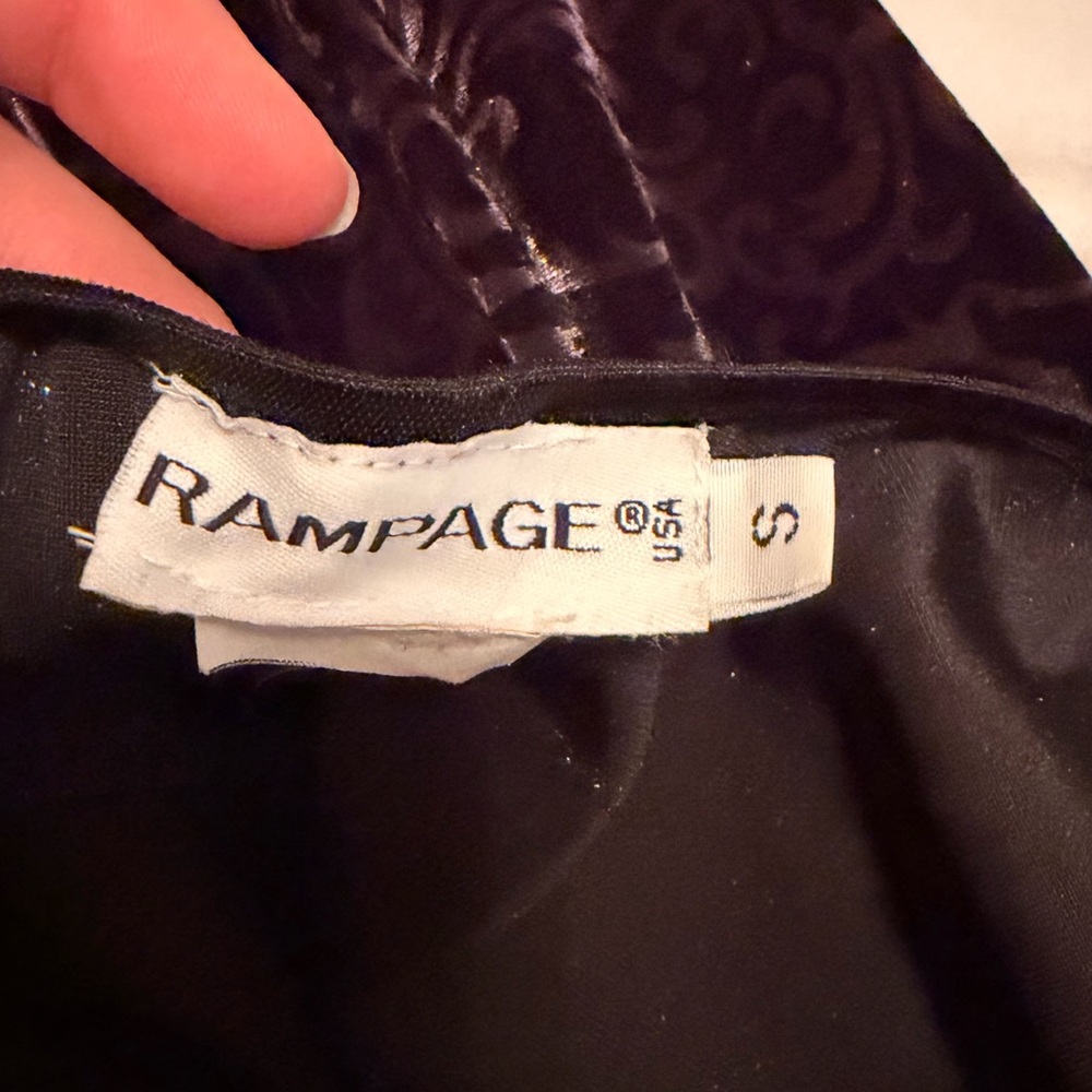 Vintage Velvet Maxi Dress - Picture 4 of 10